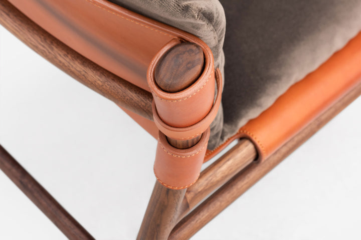 DANISH OILED WALNUT & DARK TAN LEATHER & BALBOA 29 FABRIC