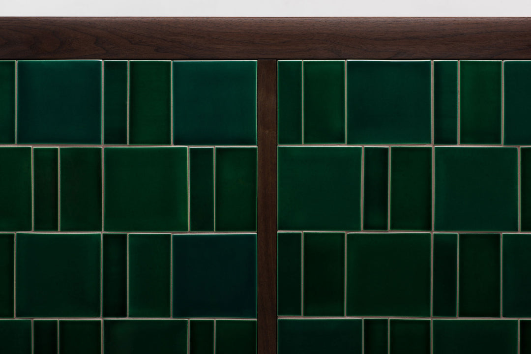 BLACK OILED WALNUT & GREEN TILE (MODEL: L)