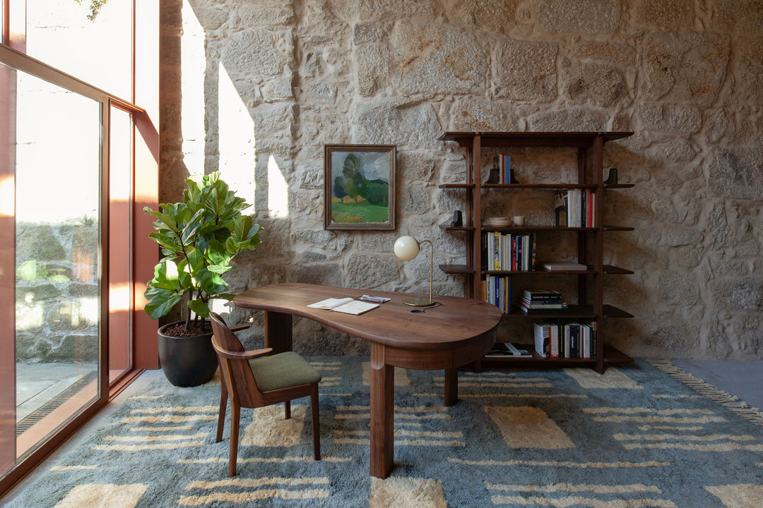 TWENTY-FIVE DINING ARMCHAIR