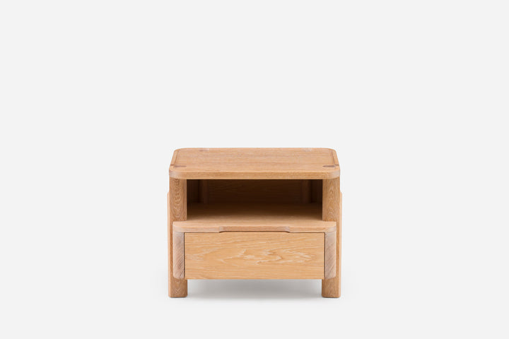 WHITE OILED OAK & JUNCO