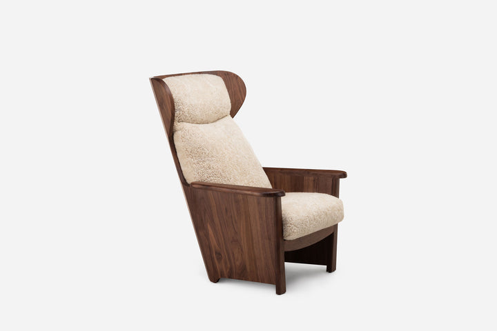DANISH OILED WALNUT & MOHAWI SHEEPSKIN