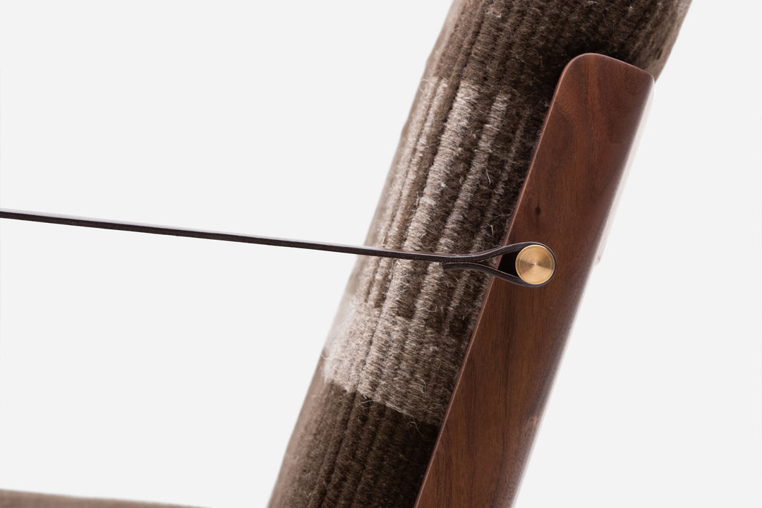 DANISH OILED WALNUT & CASTANHO / RUSSO MANTA LIDO