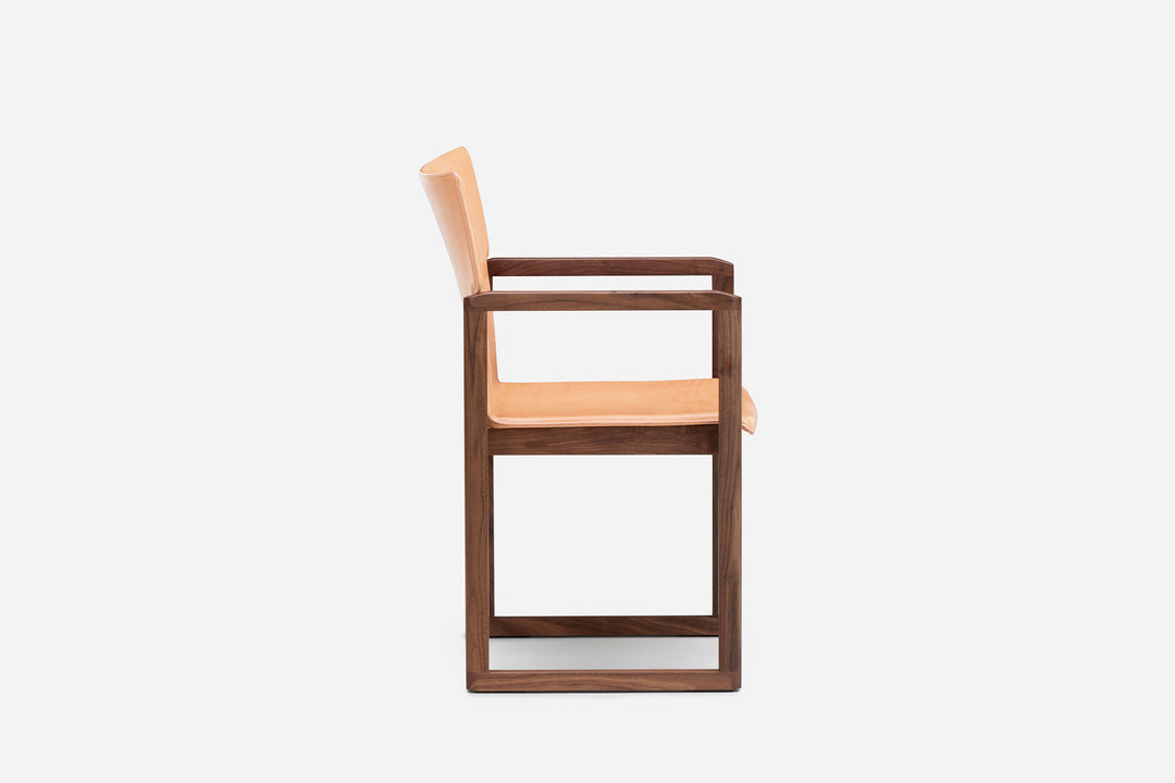 DANISH OILED WALNUT & NATURAL LEATHER