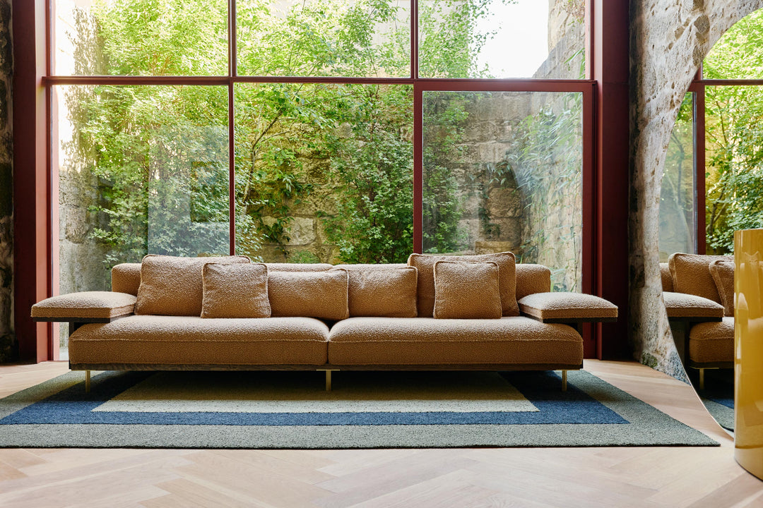 BLACK OILED OAK & ELLE 0480