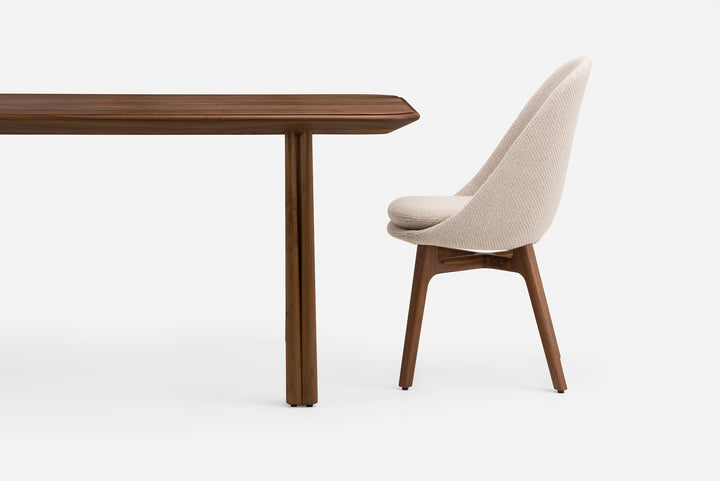 DANISH OILED WALNUT (MODEL: L + SOLO CHAIR IN CODA 2 232)