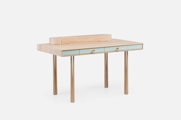 WHITE OILED OAK (+ ELLIOT DRESSING TABLE)