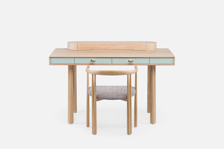 WHITE OILED OAK & LAGOON GLOSS HDF (+ ELLIOT DESK STORAGE + ELLIOT CHAIR)