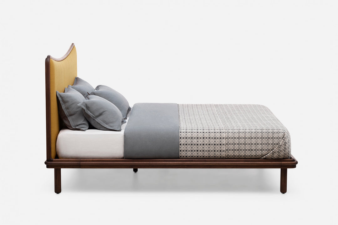 BLACK OILED WALNUT & VIDAR 3 472