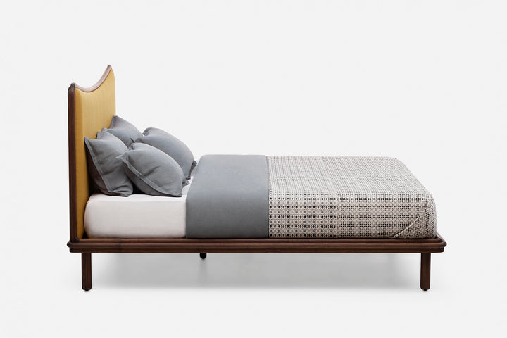 BLACK OILED WALNUT & VIDAR 3 472