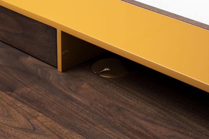 BLACK OILED WALNUT & OCHRE GLOSS HDF