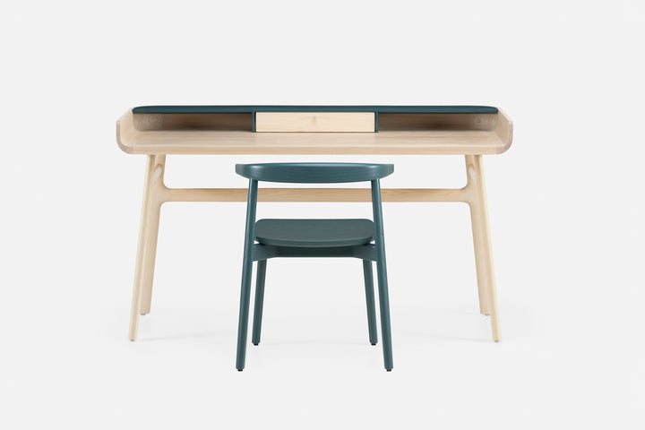 WHITE OILED ASH & BAY GLOSS HDF (+ ANDO CHAIR IN BAY PAINTED ASH)