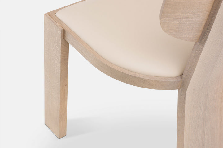 OXIDISED OAK & DUNE LEATHER