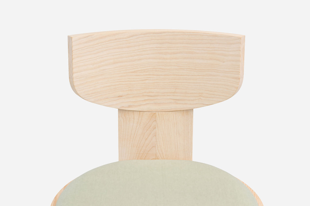 WHITE OILED ASH & BYRAM 0921