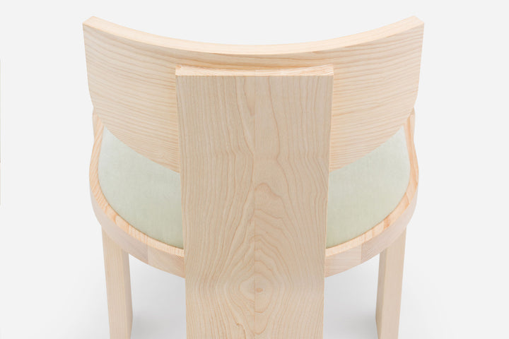 WHITE OILED ASH & BYRAM 0921