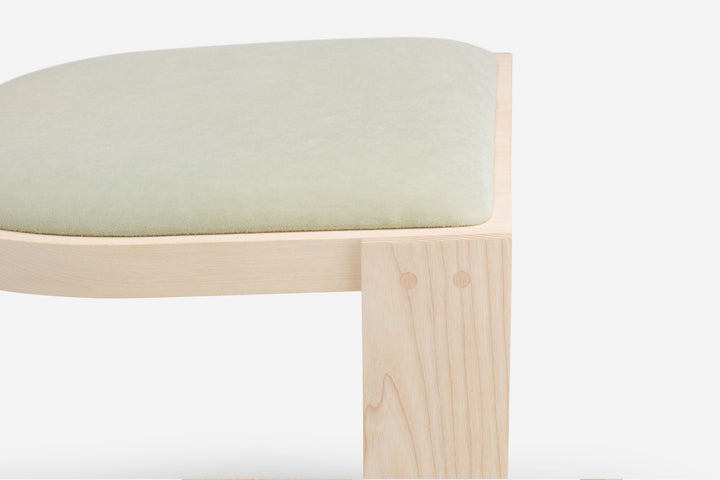 WHITE OILED ASH & BYRAM 0921