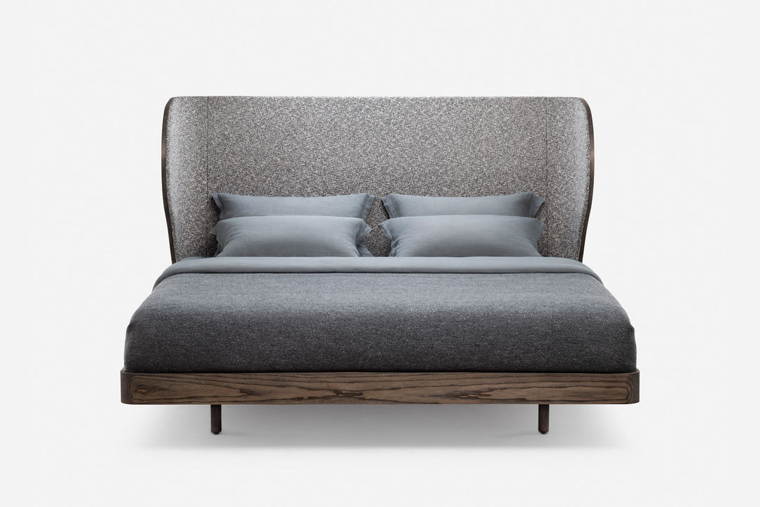 BLACK OILED ASH AND ZERO 004