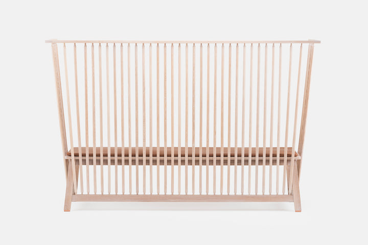 WHITE OILED OAK  (+ OPTIONAL SEAT PAD IN BROWN NATURAL GRAIN LEATHER)