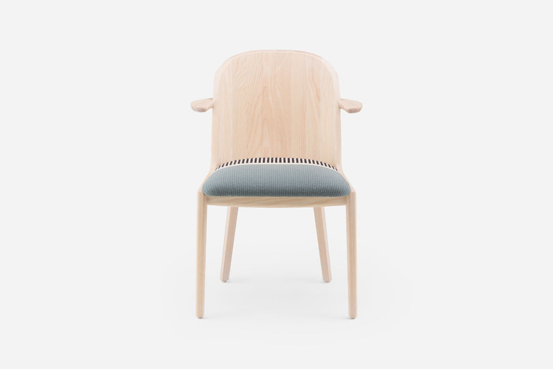 WHITE OILED ASH & MANTA GIL