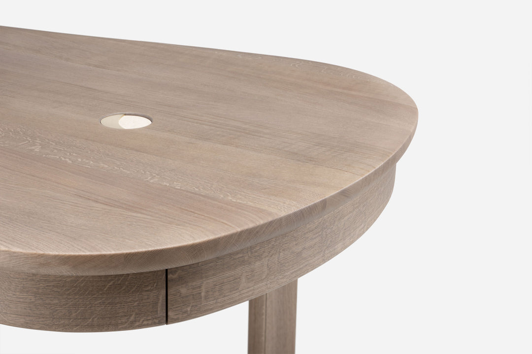 OXIDISED OAK & BRUSHED BRASS & ATAIJA CREME LIMESTONE