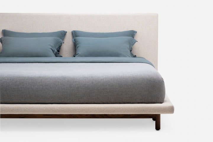 DANISH OILED WALNUT & MOSS 004