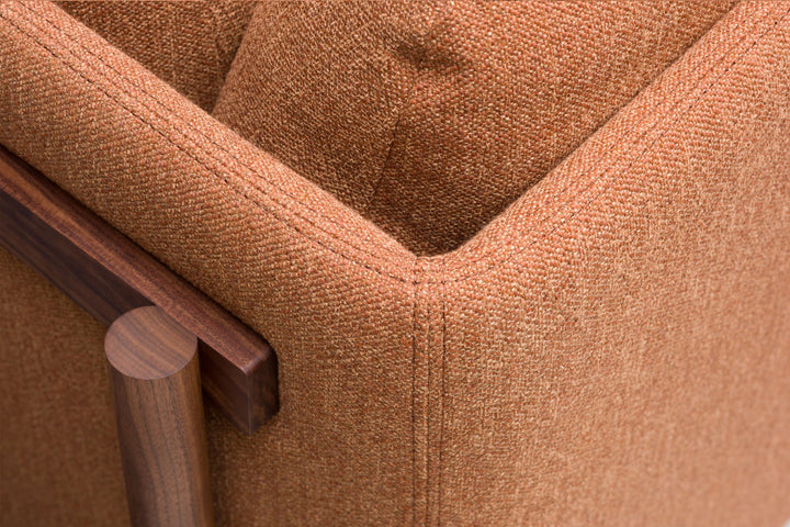 DANISH OILED WALNUT & ECRITURE 570 (MODEL: MA)