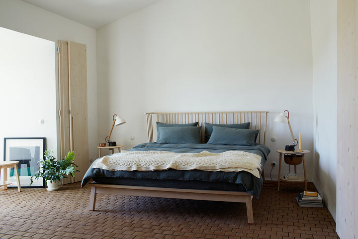 WHITE OILED ASH (+ COMPANIONS BEDSIDE)