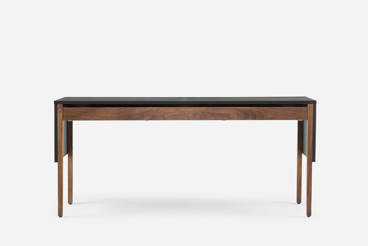 DANISH OILED WALNUT & BLACK NATURAL GRAIN LEATHER