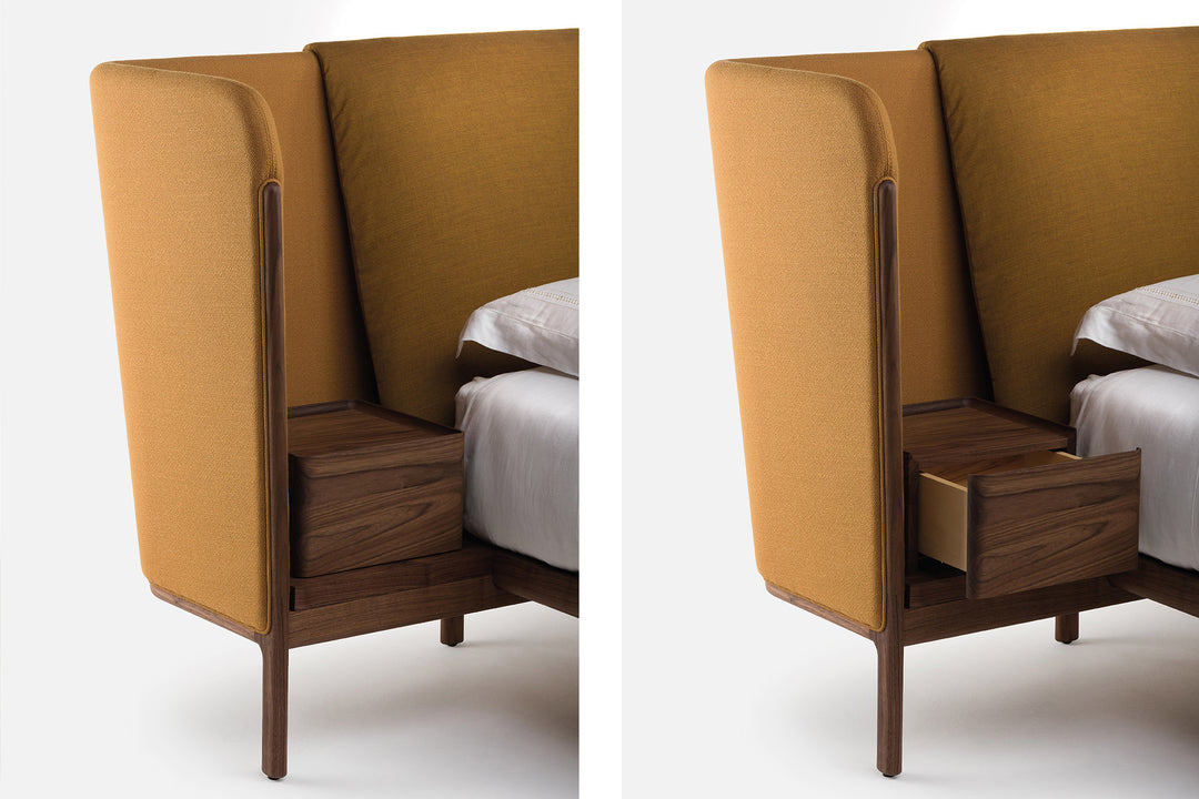 DANISH OILED WALNUT & VIDAR 2 472 (SHELL) & CANVAS 424 (CUSHION)