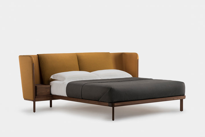 DANISH OILED WALNUT & VIDAR 2 472 (SHELL) & CANVAS 424 (CUSHION)