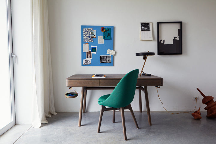 OXIDISED OAK (+ SOLO DINING CHAIR)