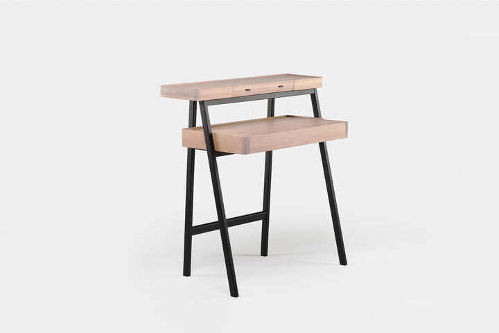 WHITE OILED OAK & BLACK STAINED ASH