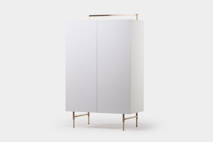 WHITE OILED OAK & WHITE GLOSS HDF & BRUSHED BRASS